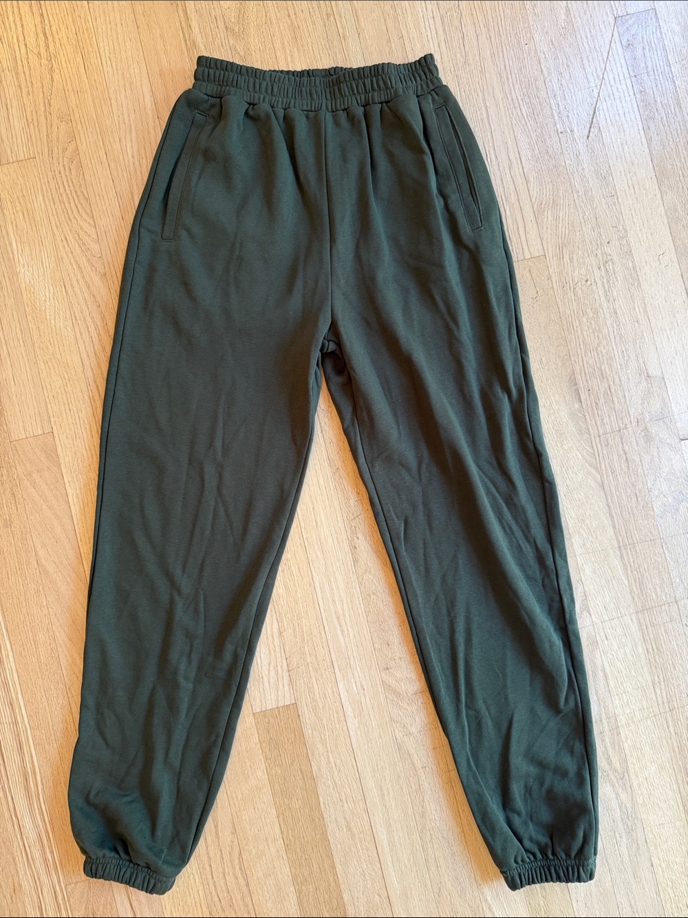 NWOT: Naked Wardrobe Dark Olive High-Waist Jogger Sweatpants, sz Small
